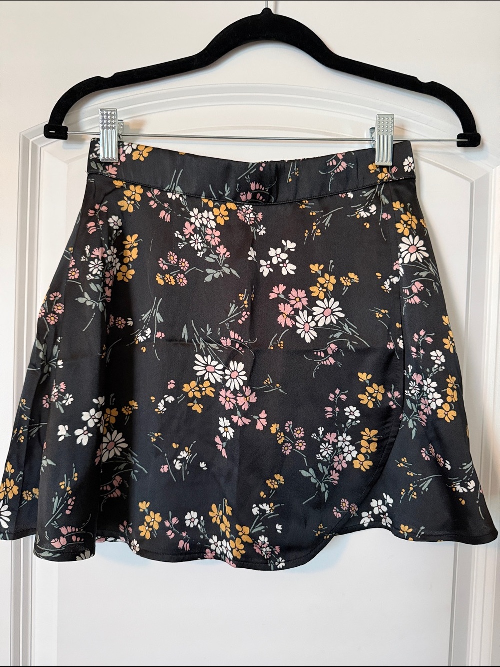 Abercrombie Kids Floral Wrap Skirt in Black with Pink & Yellow Flowers 11/12